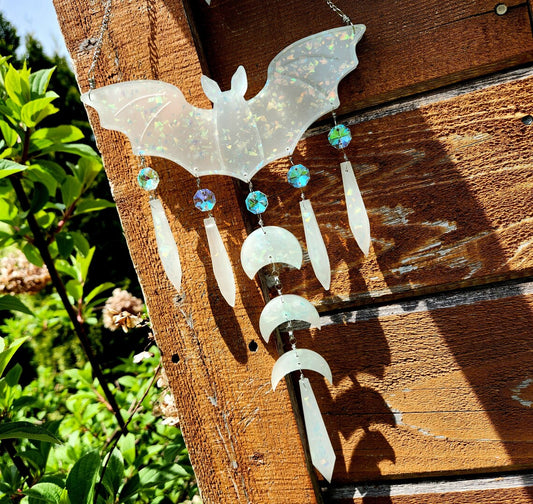 Sparkle & Glow bat suncatcher