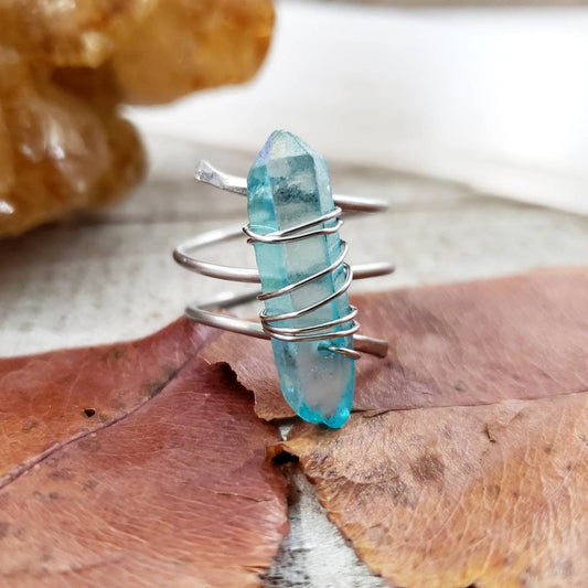 Aura Quartz twist ring