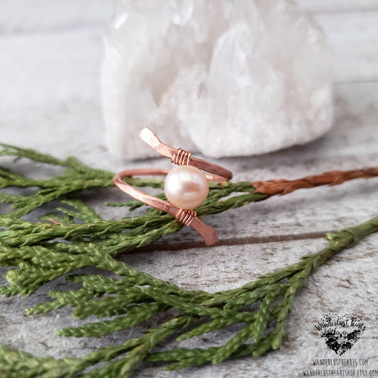 Pearl copper twist ring