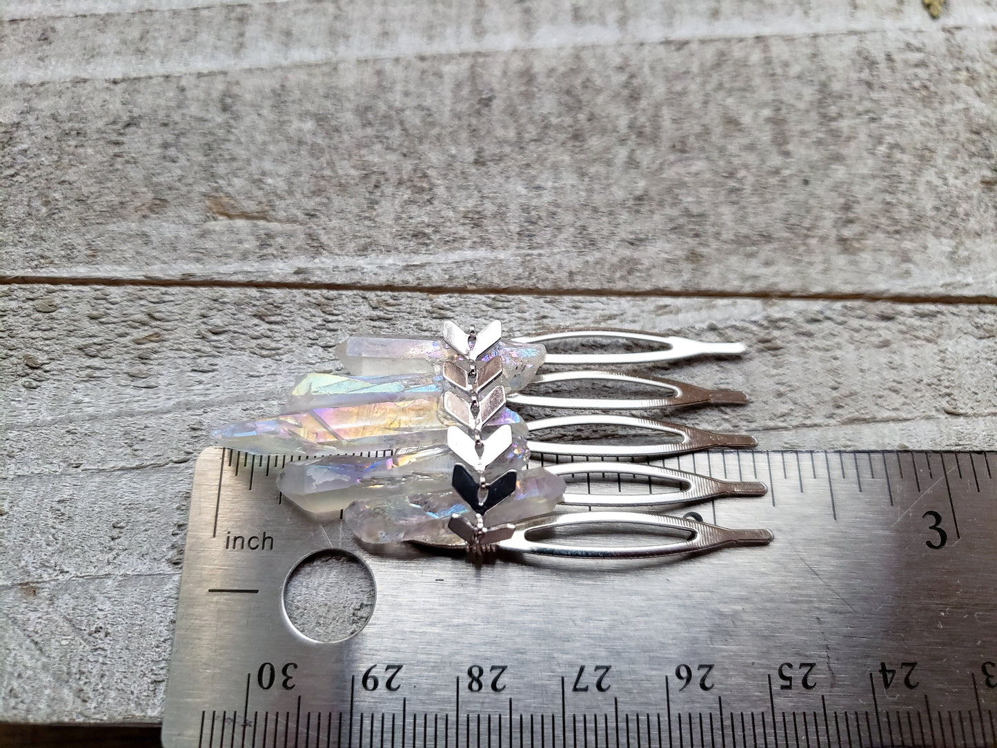 Aura quartz chevron hair comb
