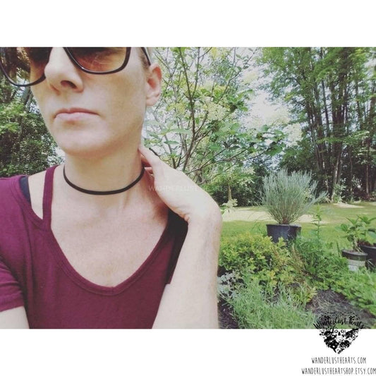 Boho leather choker necklace-Wanderlust Hearts