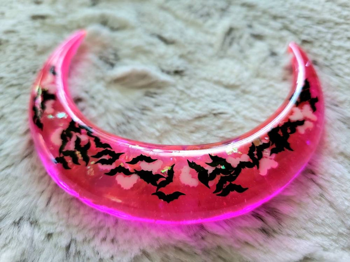 Glow bat hair fork