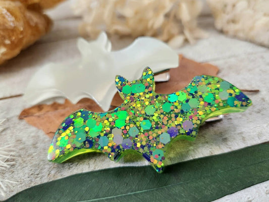 Glow bat hair clip set