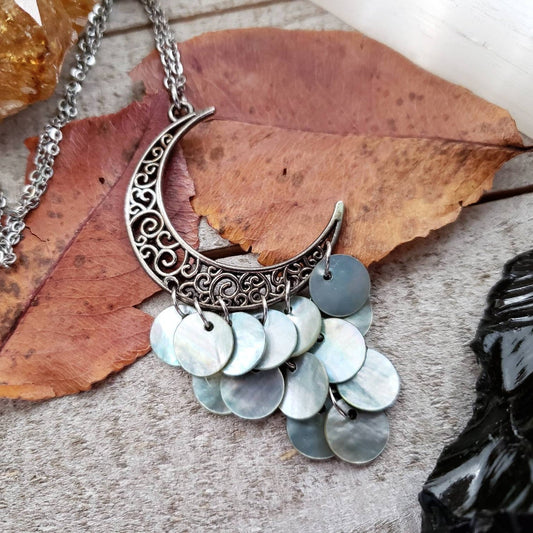 Shell moon necklace