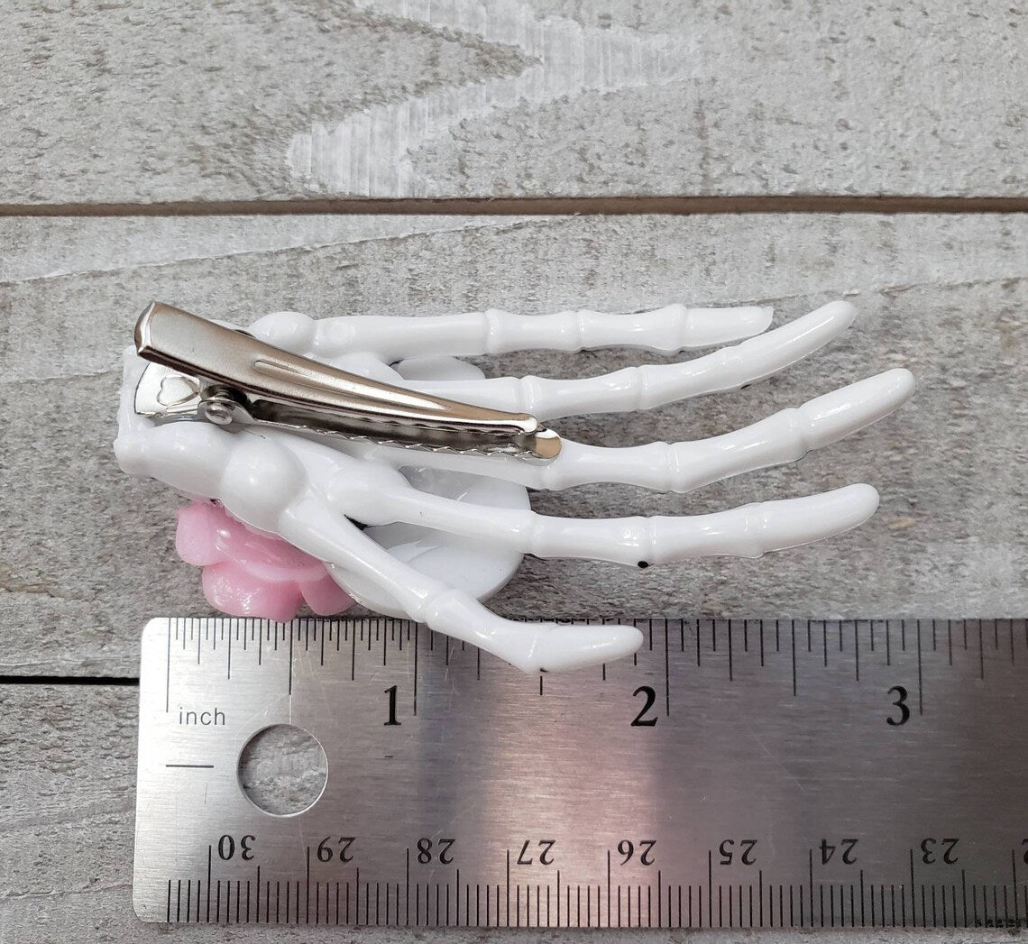 Skeleton hand hair clip