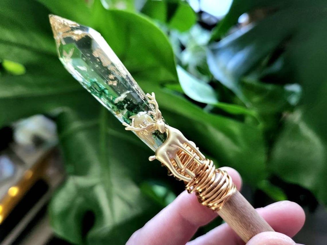 Artemis huntress hair stick